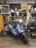 Afbeelding laden in Galerijviewer, Vespa primavera custom (Klasse A)
