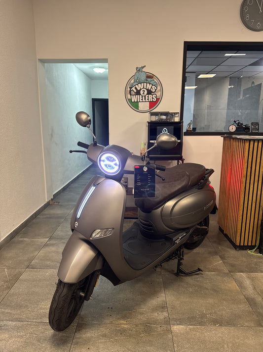 Evomaxx E-Scooter Zo goed als nieuw ( Klasse B )