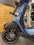 Afbeelding laden in Galerijviewer, Vespa primavera custom (Klasse A)
